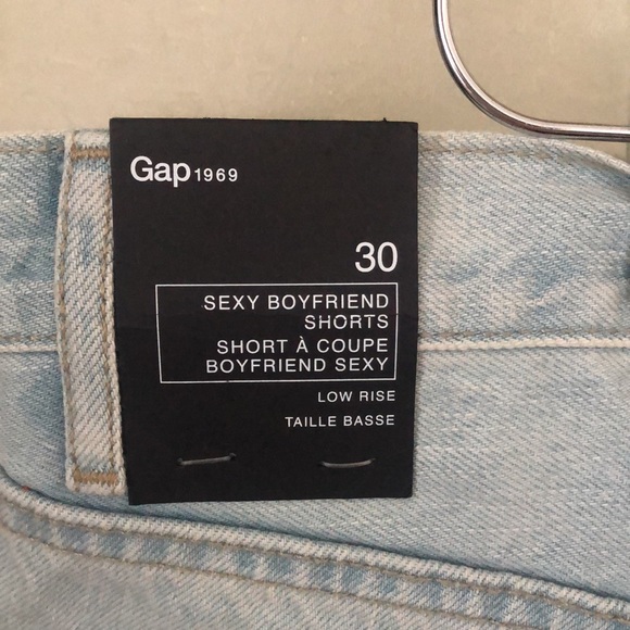 Gap “Boyfriend” Style Light Wash Denim Shorts Size 30 - Picture 3 of 4